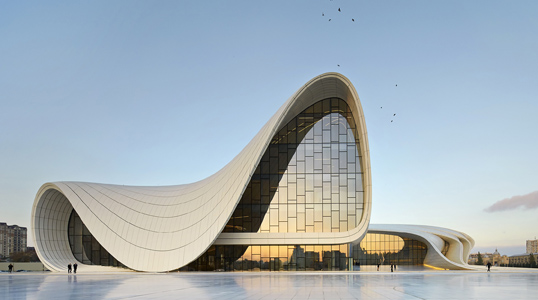 Hamburg - Heydar Aliyev Center, Baku