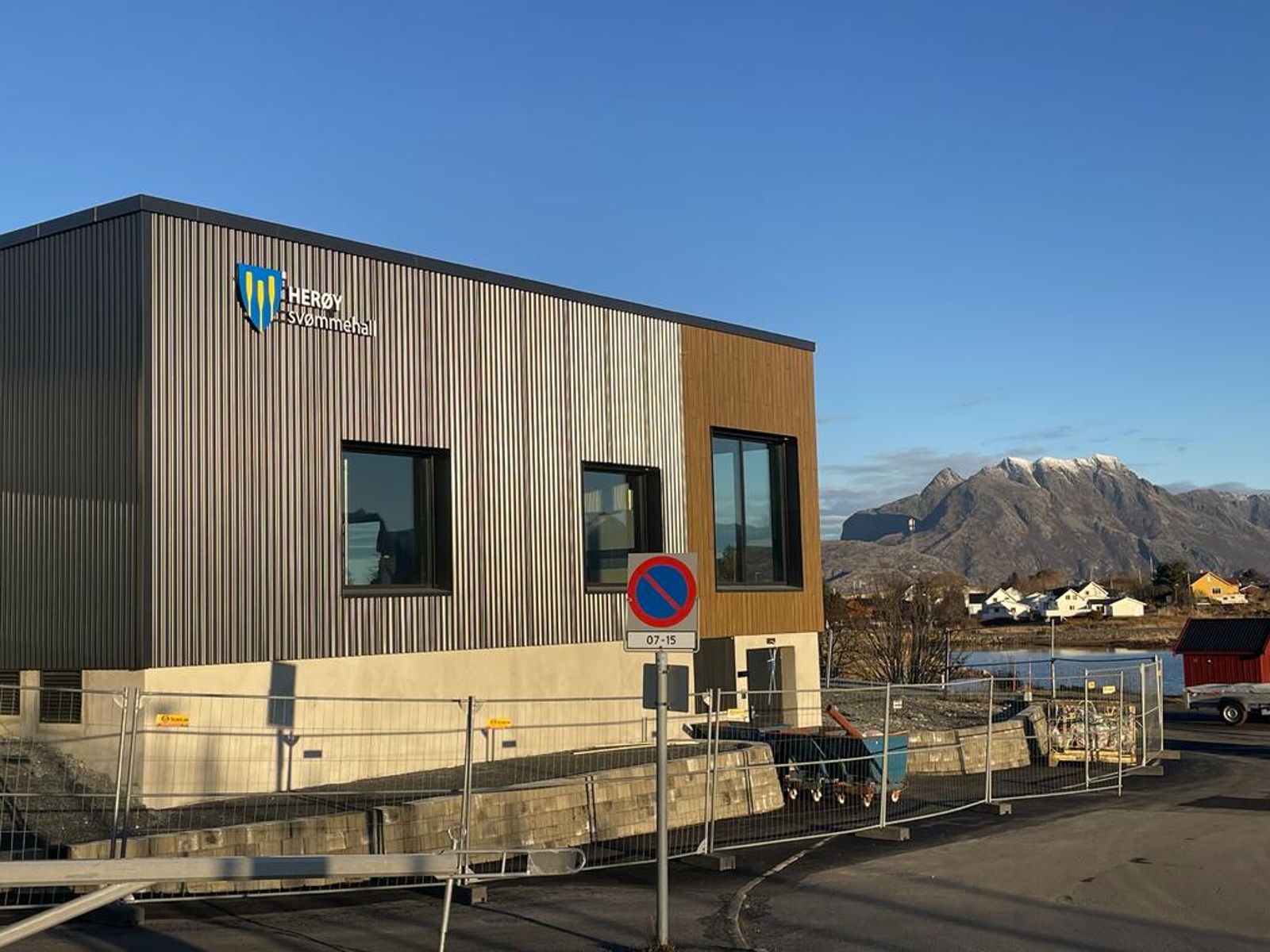 Herøy Svømmebasseng — Herøy — Torsjon-prosjekt