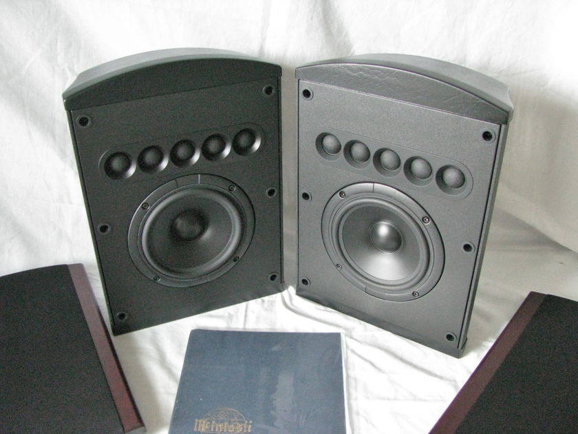 McIntosh  XLS320 Bookshelf speakers