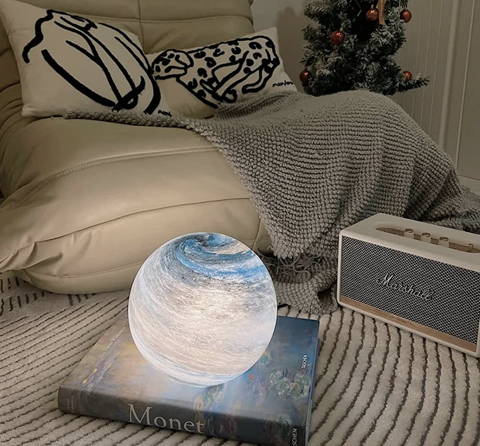 moon lamp