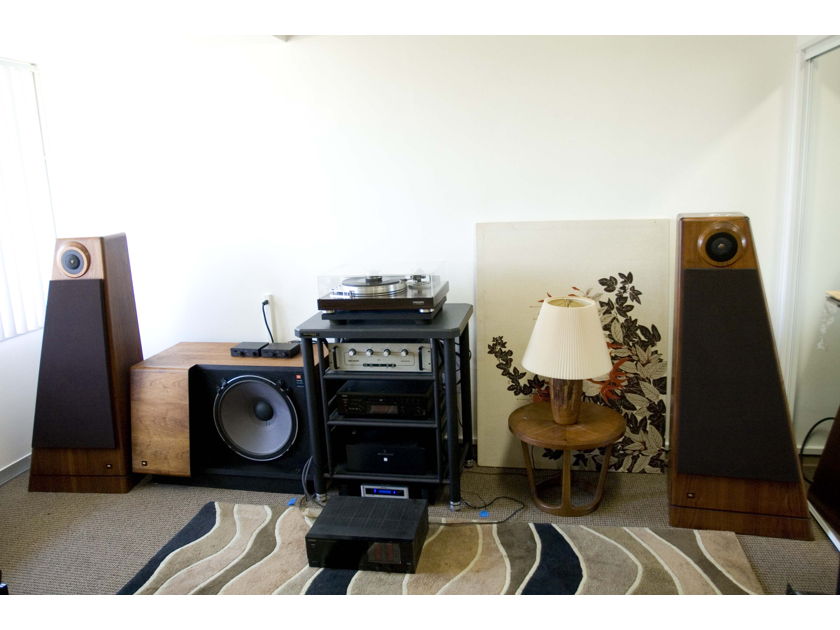 Wanted: Home Audio and Stereo (Working and As-is) Audio Research Mcintosh Sonic Frontiers VTL VAC