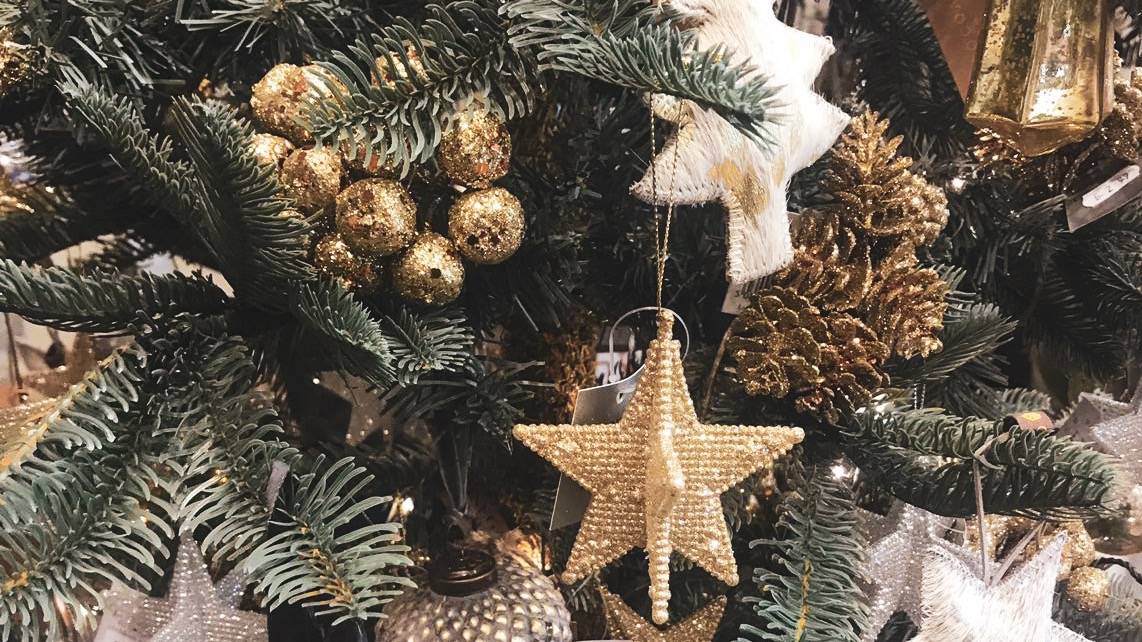 Stylish Christmas tree decoration