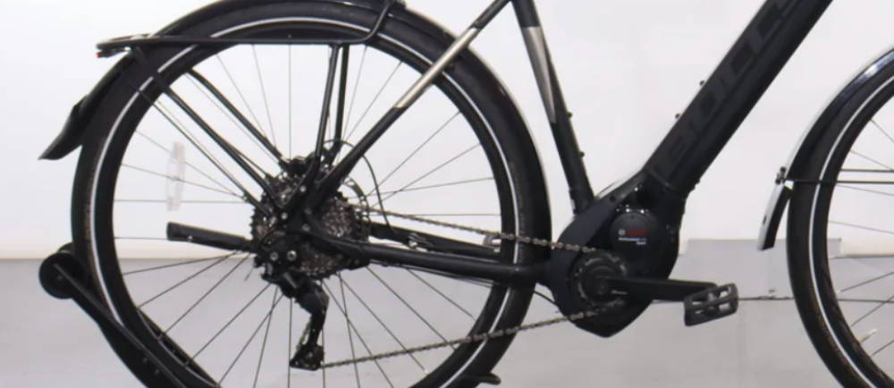 the rear part of the frame and the rear wheel on a Bulls Urban EVO electric city bike