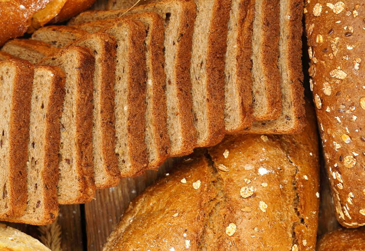 全粒粉パン 糖質