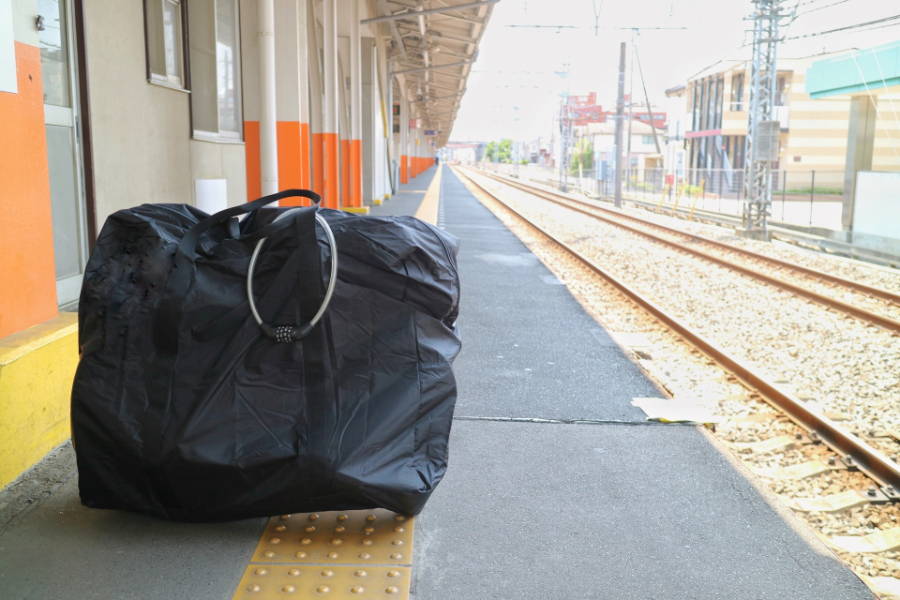 輪行の電車待ち