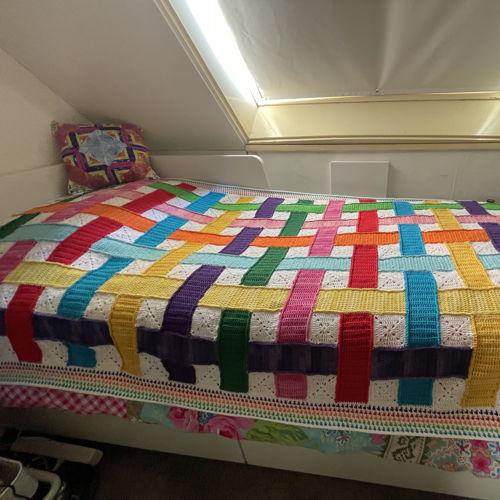 Pattern: Crocheted woven blanket