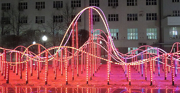 В сквере Попова в Екатеринбурге демонтируют световой фонтан - Новости радио OnAir.ru