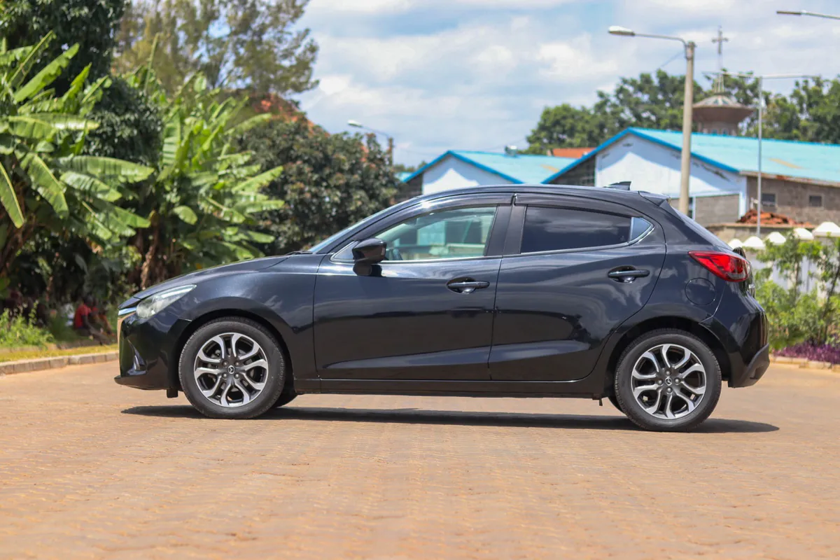 2016 Mazda Demio — Royal Max Motors — photo 12 of 20