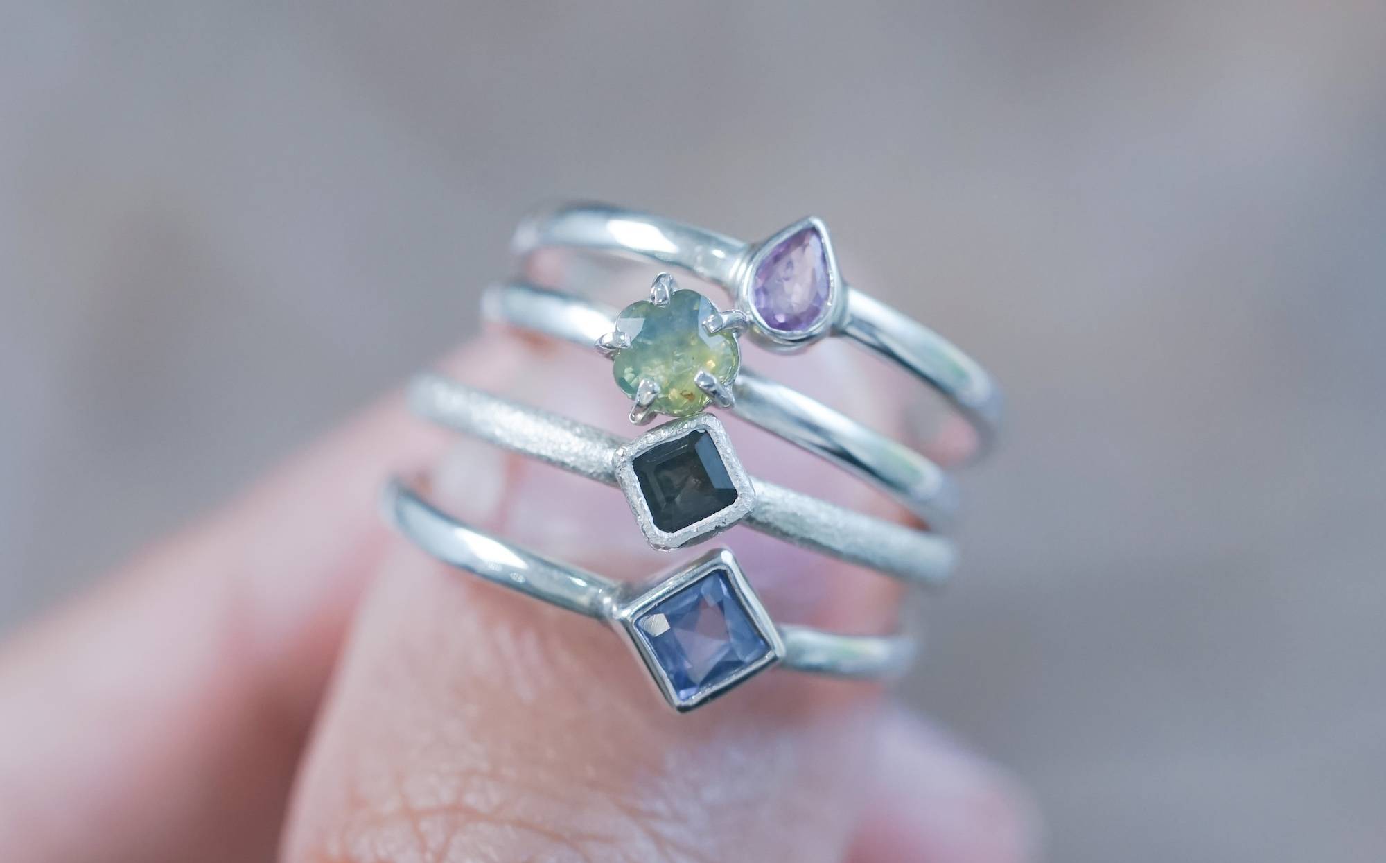 september birthstone jewelry: sapphire rings