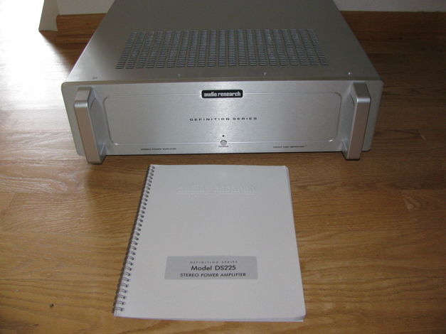 Audio Research DS225 Power Amp in Silver