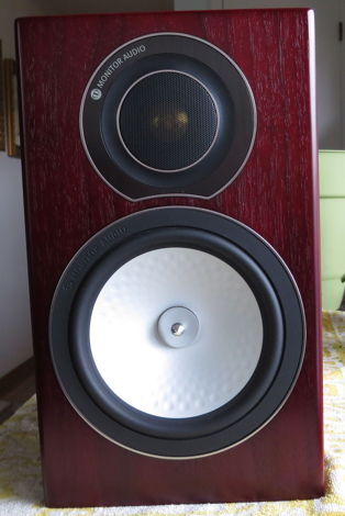 Monitor Audio RX1 RX-1 bookshelf speakers