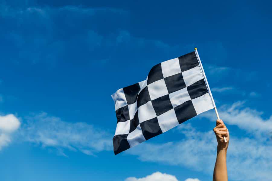 Formula BMW and Ferrari race track - photo 1