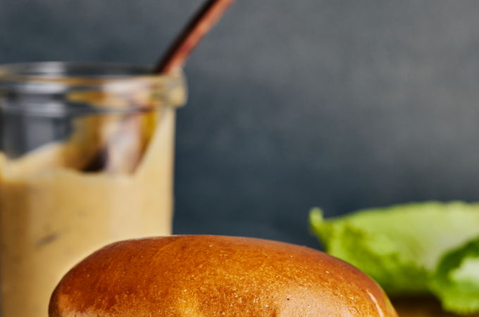 Sandwichs au poulet croustillant à la friteuse à air chaud (<i>air fryer</i>)