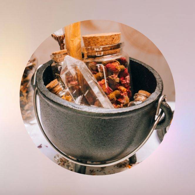 Symbole astrologique du Cancer, signe d’eau associé à la sensibilité, la protection et l’intuition – HOKEE Minéraux