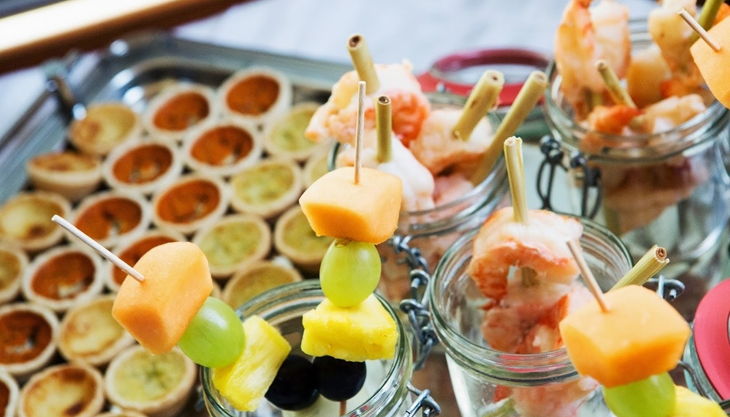 salonschiff oggesen buffet fingerfood