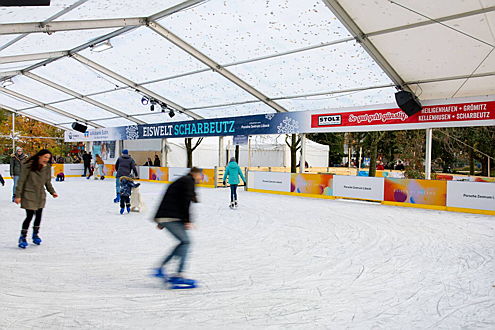  Hamburg
- Abgesehen vom Spaßfaktor ist das Eislaufen ein hervorragendes Training für die Beinmuskulatur, fördert die Koordination und verbessert die Ausdauer. © Tourismus Agentur Lübecker Bucht AöR