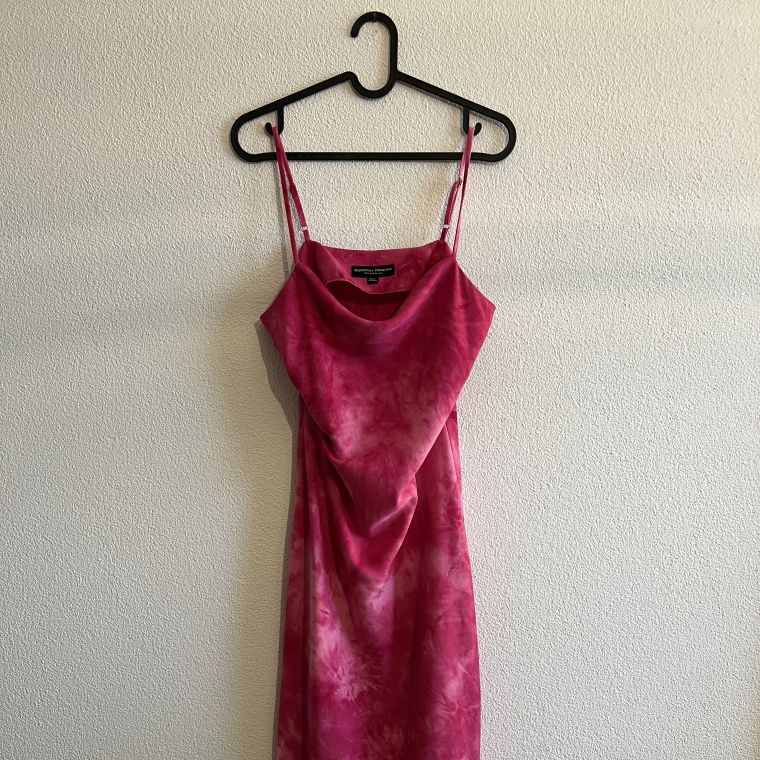 Pinkes Dorothy Perkins Wasserfall Batik Kleid