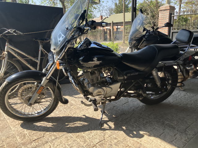 Bajaj Avenger 220 2016