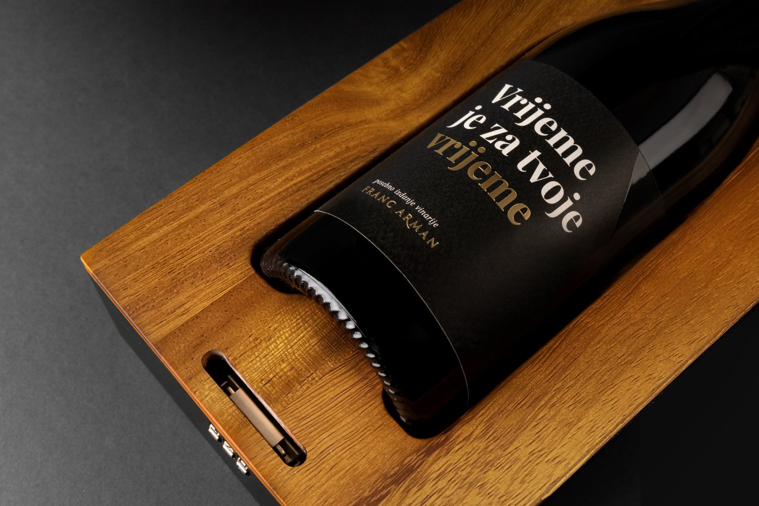 This Time Capsule Bottle of Wine Will Help You Age a Vintage Like a Professional