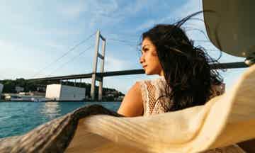 Take vibrant photos against the backdrop of top locations