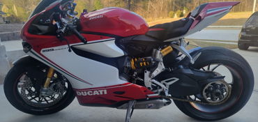 2012 DUCATI 1199 PANIGALE S TRICOLORE motorcycle for rent near KENNESAW, GA