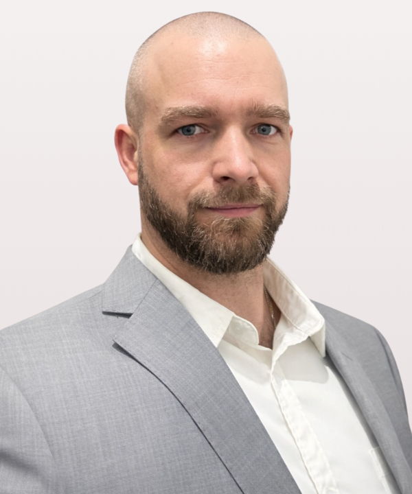 Michael Mac Neil