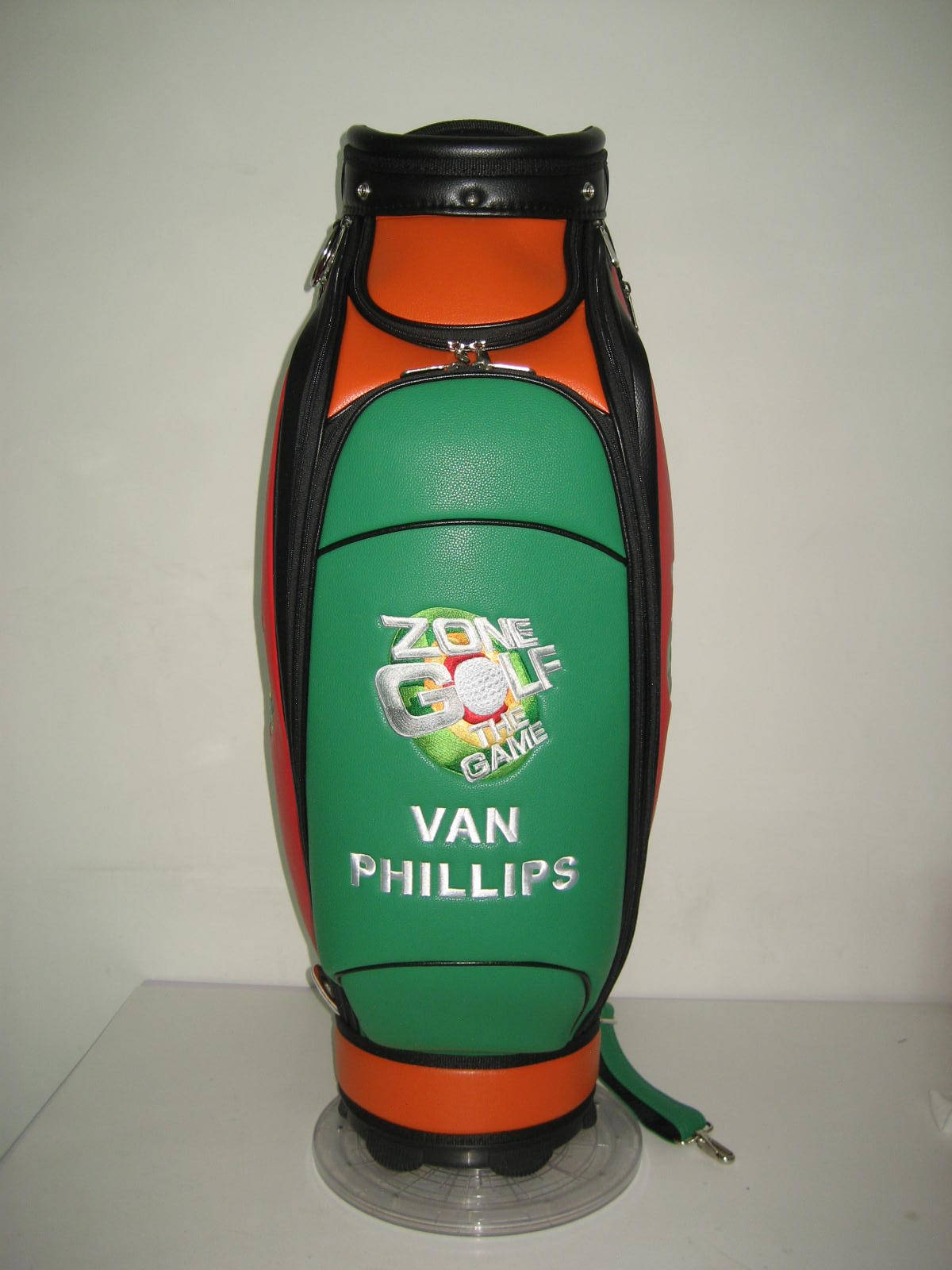 Customised football club golf bags by Golf Custom Bags 45