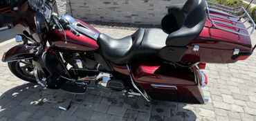 2015 HARLEY-DAVIDSON FLHTK ULTRA LIMITED (TWO TONE) motorcycle for rent near Phoenix, AZ