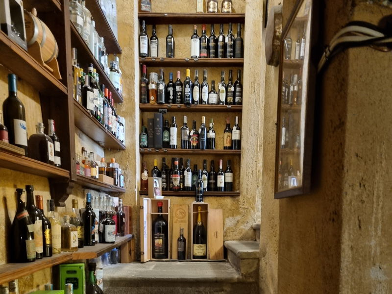 Tours œnogastronomiques Lucques: Visite des boutiques historiques de Lucques, puis apéritif.