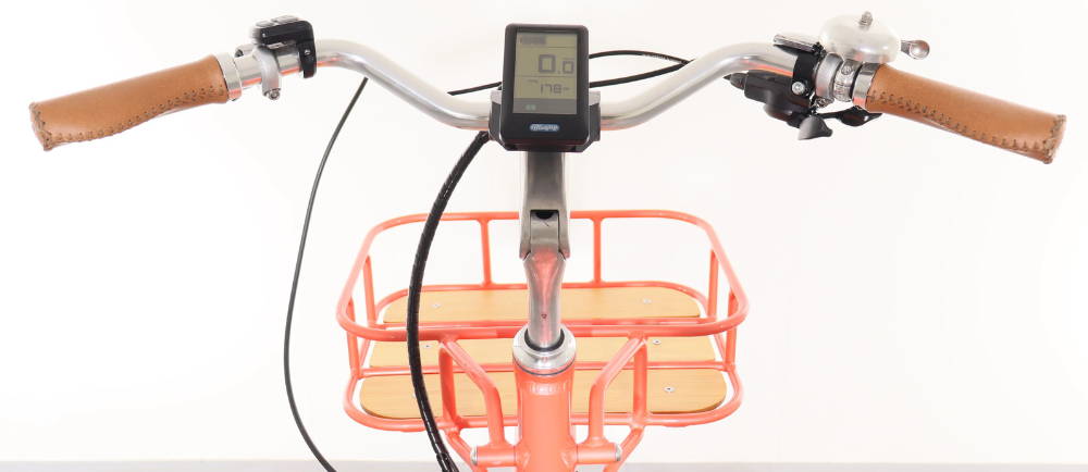 Bluejay Premiere electric bike handlebars and front basket