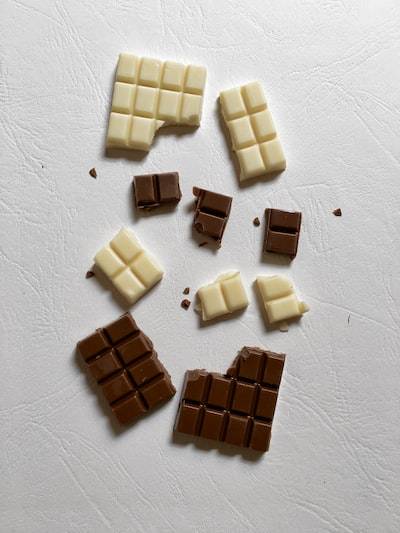 ホワイトチョコレートとは