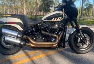 2022 HARLEY-DAVIDSON FAT BOB 114 motorcycle for rent near Santa Rosa Beach, FL