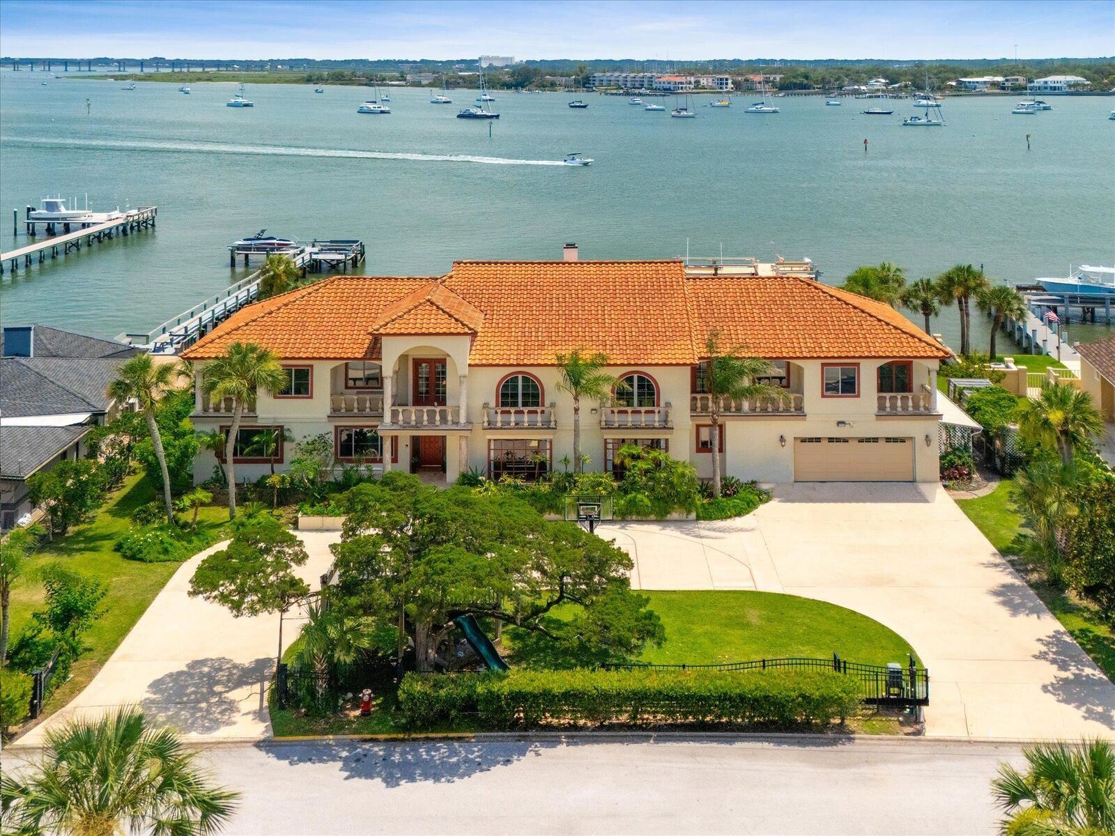 49 Dolphin Dr, St. Augustine, FL 32080