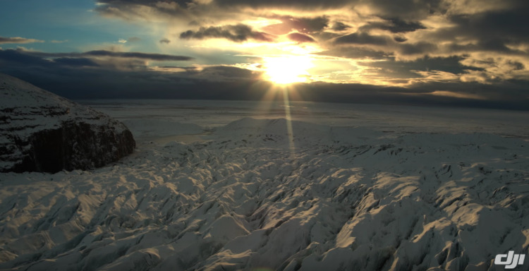 A drone can monitor the melting of glaciers in the Arctic