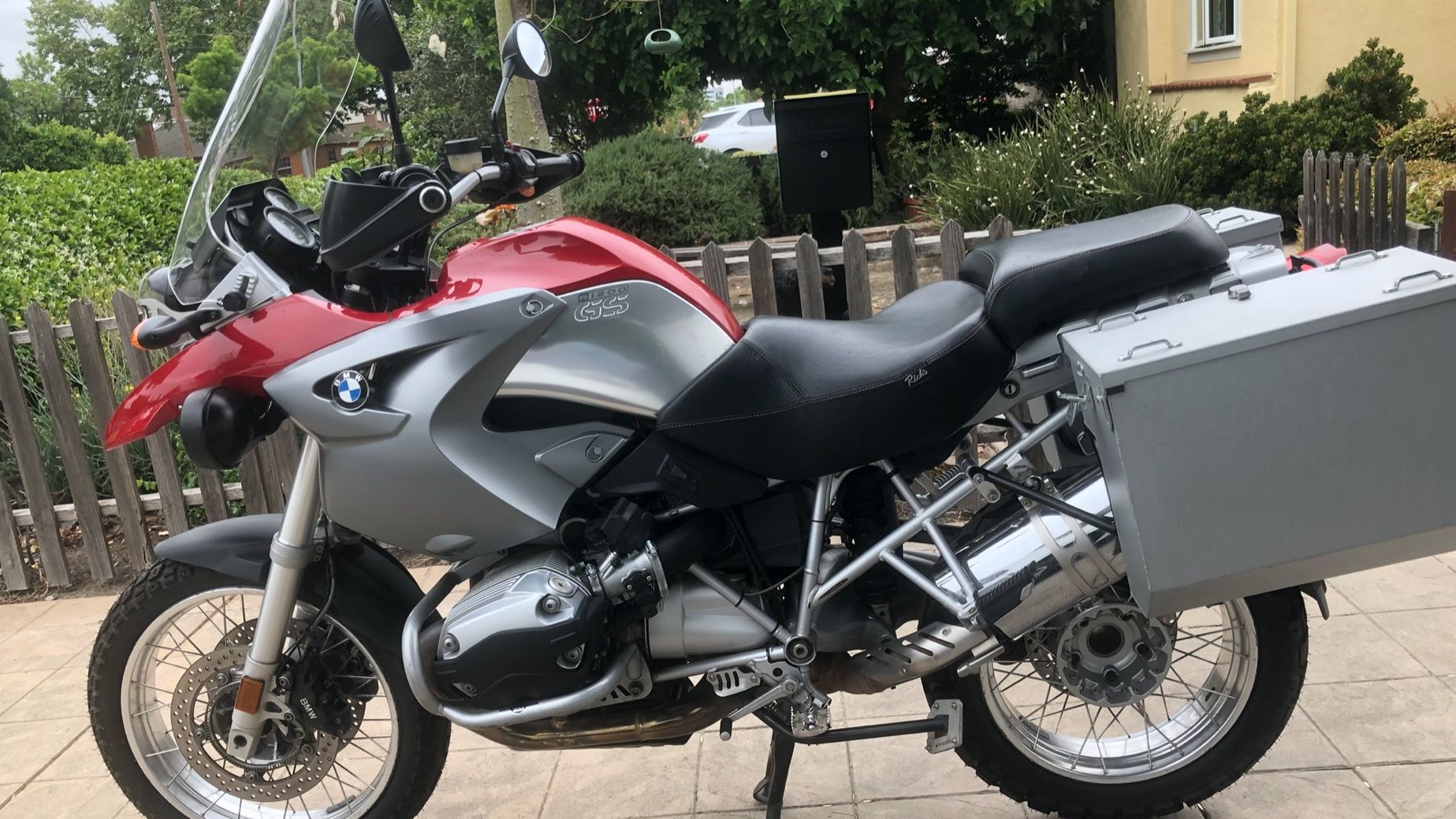Motorcycle Rentals done right. Find BMW motorcycle's for rent near San
