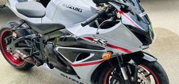 2024 SUZUKI GSX-R1000R motorcycle for rent near Jacksonville, FL