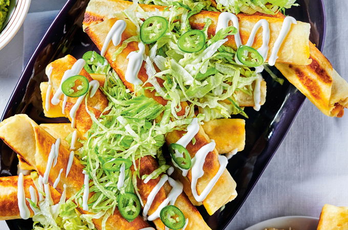 Tortillas farcies au poulet (taquitos)