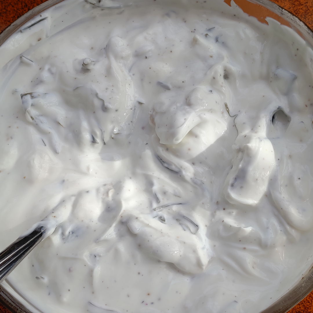 Marinated blue fish ( herring, makarel...)
Creamy Greek Joghurt
Estragon, pepper, salt