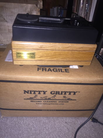 Nitty Gritty 2.5FI Oak Base Record Cleaner