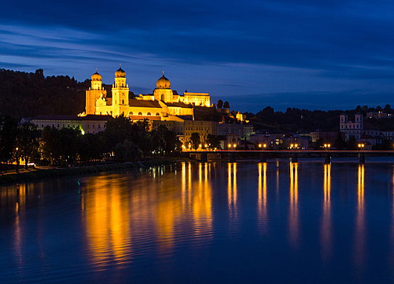  Ulm
- Passau an der Donau - bei Nacht