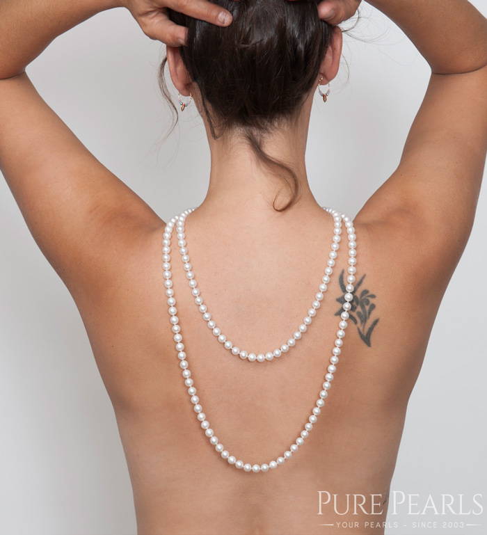 How to Wear a Pearl Rope: Drape it Down Your Back