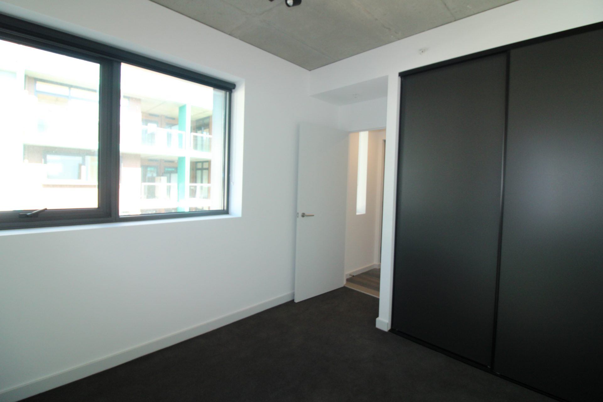 FOR LEASE - Take Your Riverside Place With This Stunning 2-Bedroom 2-Bathroom inc. Study - Image 5