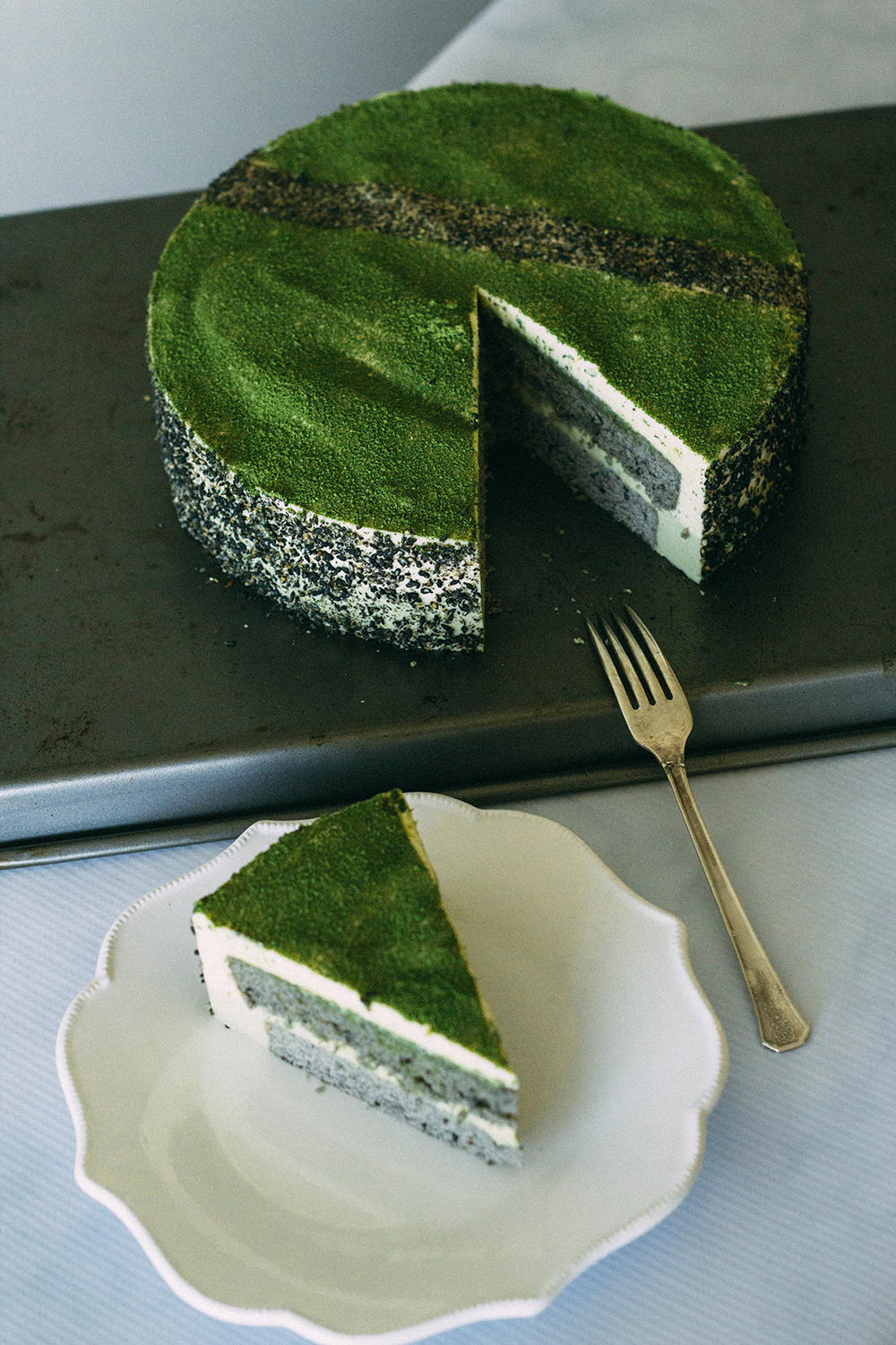 Black Sesame Matcha Mousse Cake - Fork to Belly