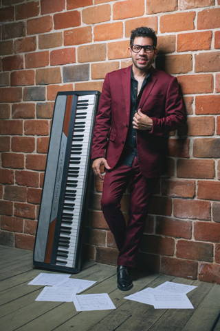 Alejandro  Llanes