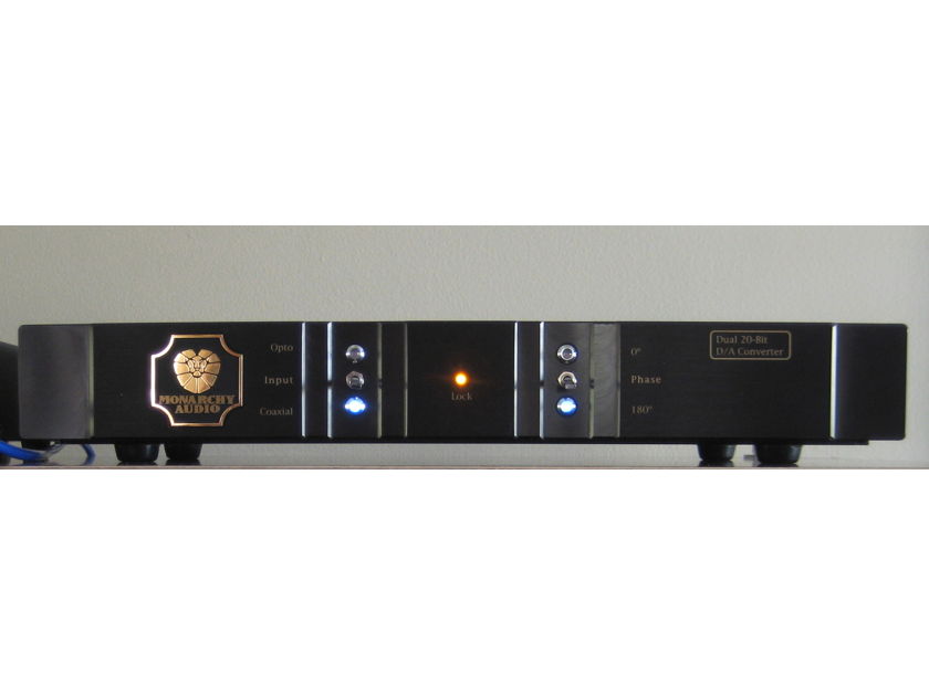 Monarchy Audio 22A DAC 20Bit Toslink, AES/EBU and Coax