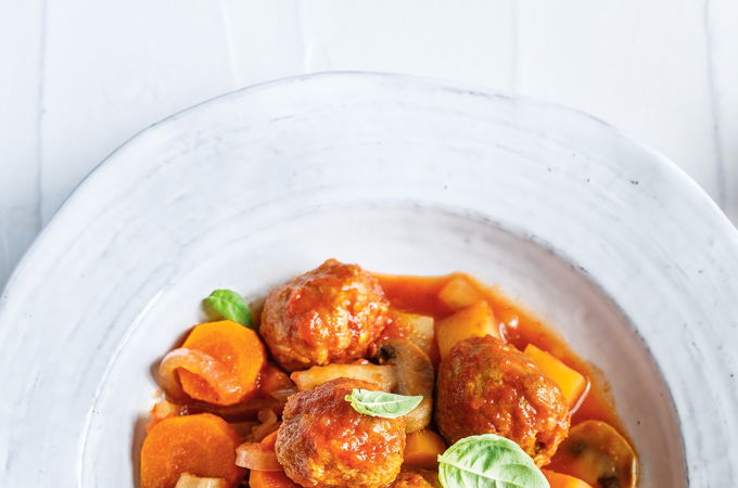 Slow Cooker Vegetables and Meatballs