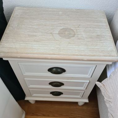 Bed side table