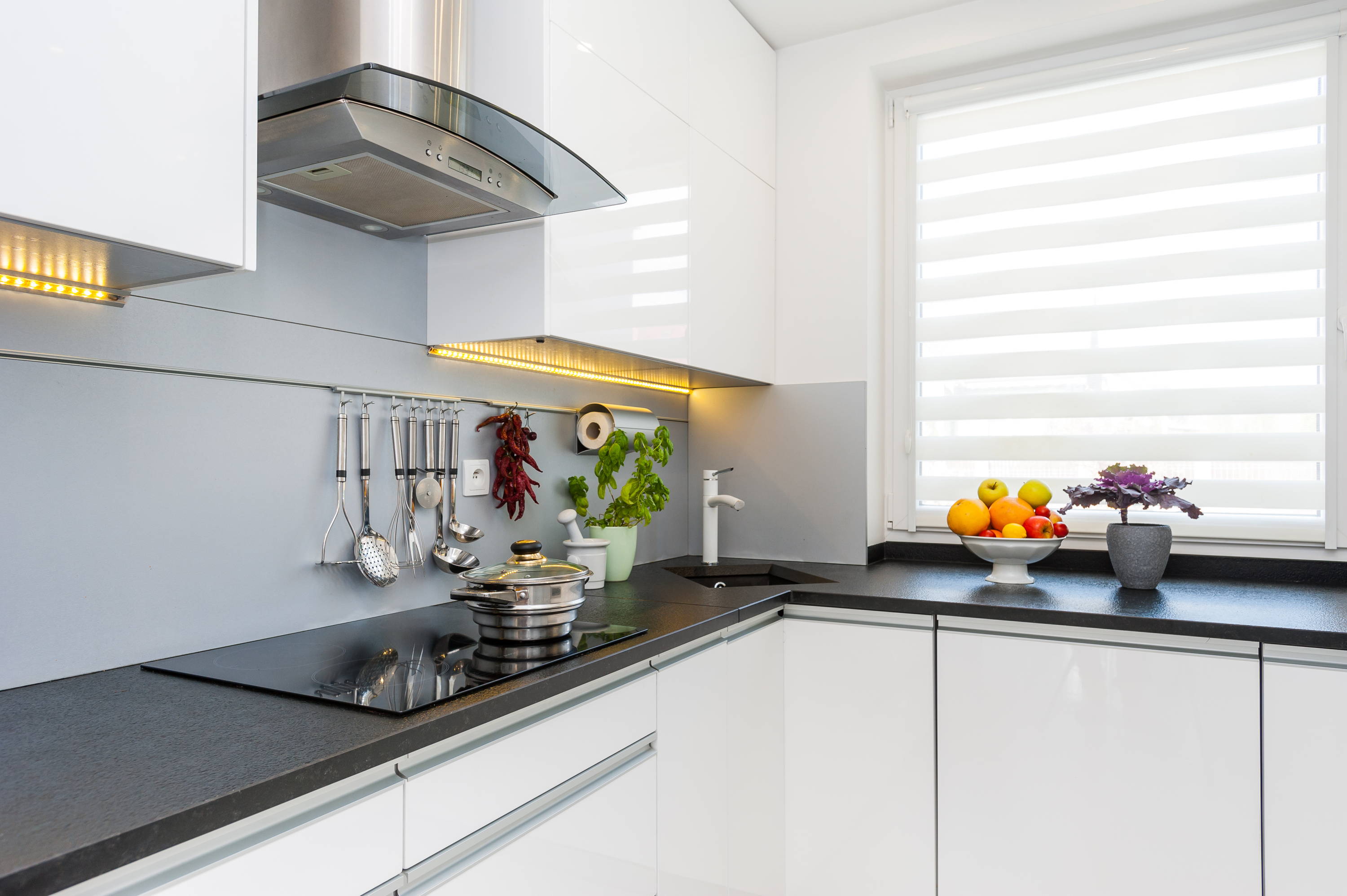 Kitchen Blinds - Best window blinds for kitchen