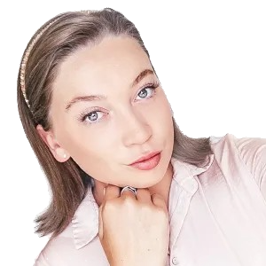 Photo of the founder - Evie Stockford