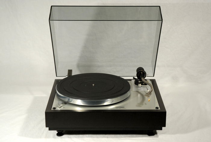 Front of Thorens TD-160 Super and Alphason Xenon tonearm with dust cover.